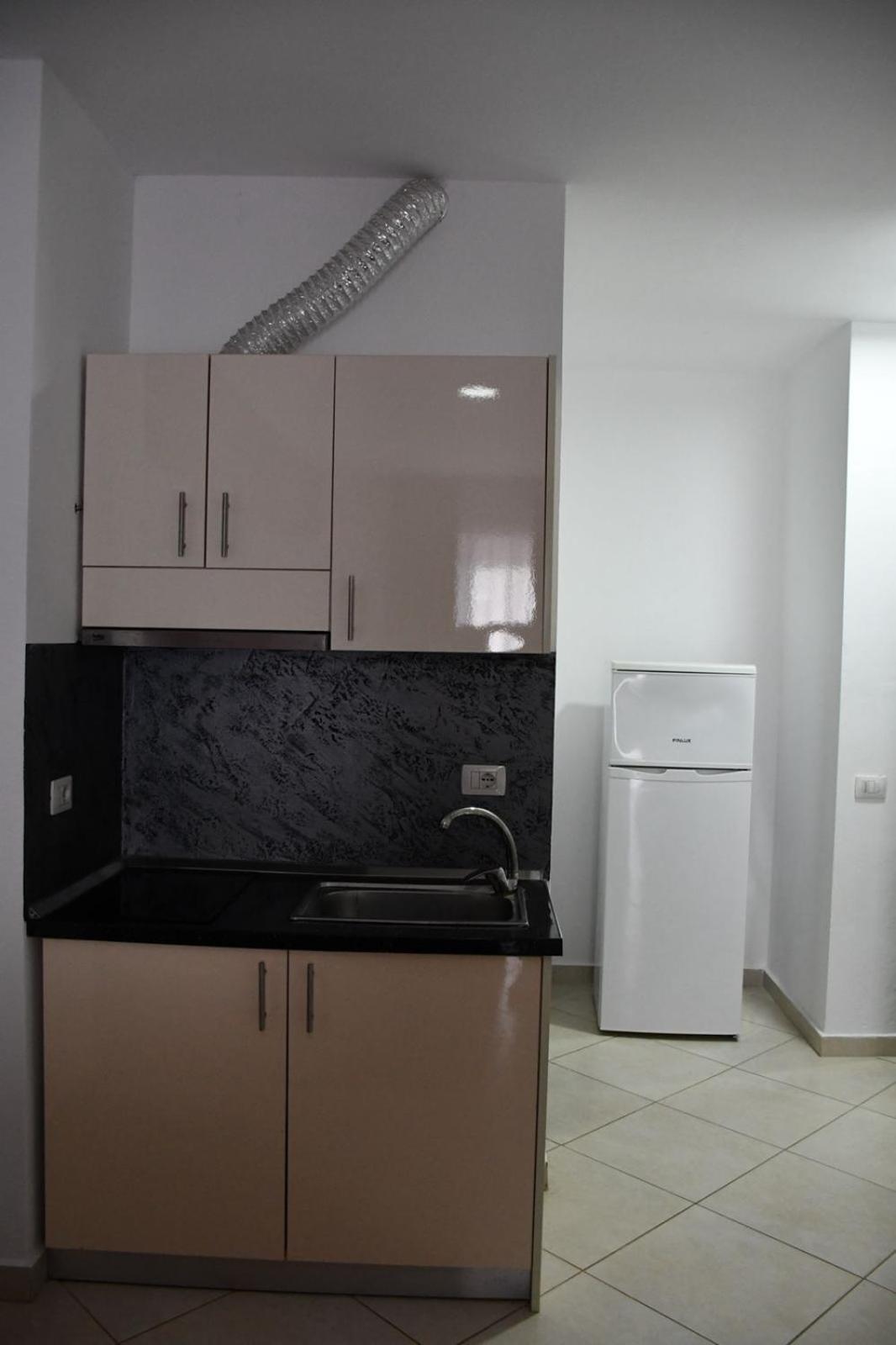 Shengjin Apartamente Antoni Buitenkant foto
